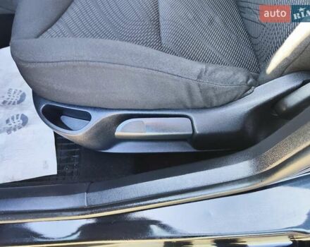 Пежо 308 2009 в Львове на Automoto.ua Черный Пежо 308, объемом двигателя 1.6 л и пробегом 240 тыс. км за 5250 $, фото 14 на Automoto.ua