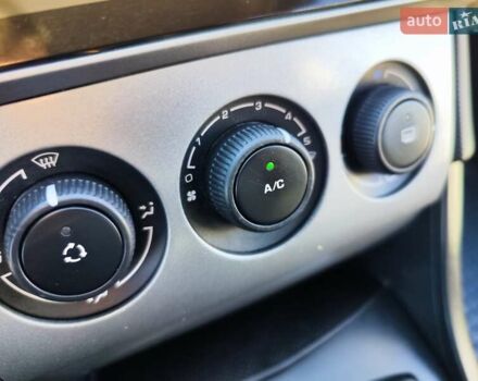 Пежо 308 2009 в Львове на Automoto.ua Черный Пежо 308, объемом двигателя 1.6 л и пробегом 240 тыс. км за 5250 $, фото 23 на Automoto.ua