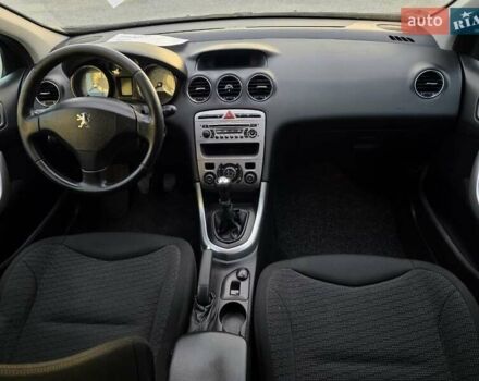 Чорний Пежо 308, об'ємом двигуна 1.6 л та пробігом 196 тис. км за 3999 $, фото 30 на Automoto.ua