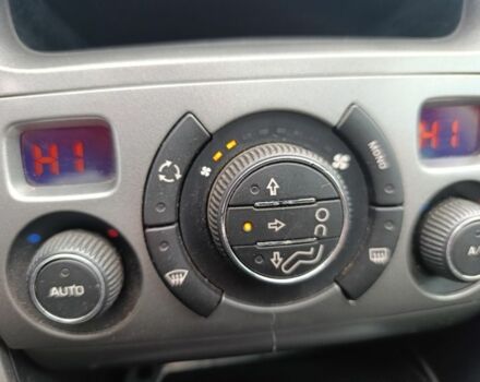 Пежо 308 2009 в Кривом Роге на Automoto.ua Черный Пежо 308, объемом двигателя 1.6 л и пробегом 278 тыс. км за 3900 $, фото 19 на Automoto.ua