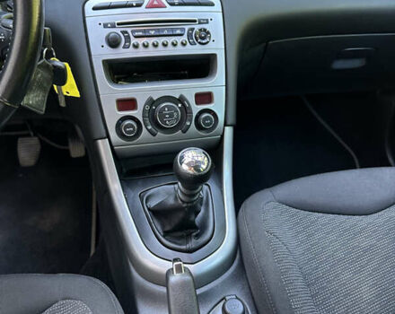 Чорний Пежо 308, об'ємом двигуна 1.6 л та пробігом 217 тис. км за 5900 $, фото 21 на Automoto.ua