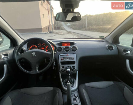 Чорний Пежо 308, об'ємом двигуна 1.6 л та пробігом 270 тис. км за 6199 $, фото 47 на Automoto.ua