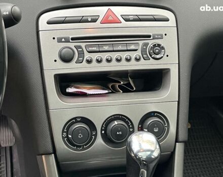 Черный Пежо 308, объемом двигателя 1.6 л и пробегом 220 тыс. км за 6390 $, фото 26 на Automoto.ua