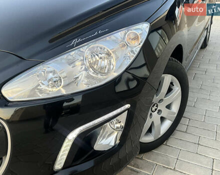 Чорний Пежо 308, об'ємом двигуна 1.6 л та пробігом 270 тис. км за 6199 $, фото 4 на Automoto.ua