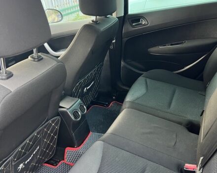 Чорний Пежо 308, об'ємом двигуна 1.6 л та пробігом 168 тис. км за 5800 $, фото 7 на Automoto.ua