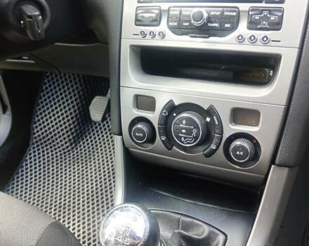 Черный Пежо 308, объемом двигателя 1.56 л и пробегом 274 тыс. км за 6500 $, фото 16 на Automoto.ua