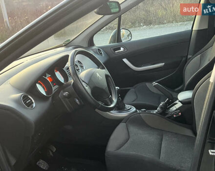 Чорний Пежо 308, об'ємом двигуна 1.6 л та пробігом 270 тис. км за 6199 $, фото 30 на Automoto.ua