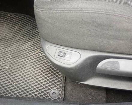 Черный Пежо 308, объемом двигателя 1.56 л и пробегом 274 тыс. км за 6500 $, фото 8 на Automoto.ua