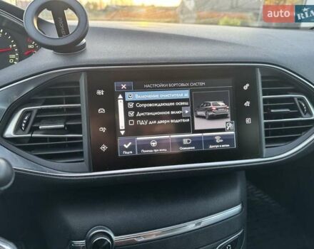 Чорний Пежо 308, об'ємом двигуна 1.56 л та пробігом 286 тис. км за 9500 $, фото 8 на Automoto.ua