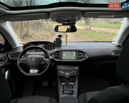 Чорний Пежо 308, об'ємом двигуна 2 л та пробігом 257 тис. км за 11199 $, фото 10 на Automoto.ua