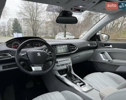 Чорний Пежо 308, об'ємом двигуна 2 л та пробігом 211 тис. км за 11900 $, фото 34 на Automoto.ua