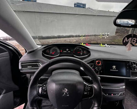 Черный Пежо 308, объемом двигателя 1.6 л и пробегом 315 тыс. км за 7700 $, фото 10 на Automoto.ua