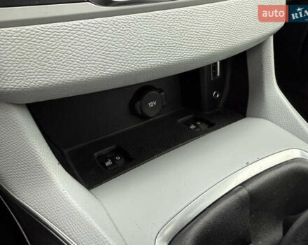 Чорний Пежо 308, об'ємом двигуна 2 л та пробігом 211 тис. км за 11900 $, фото 28 на Automoto.ua