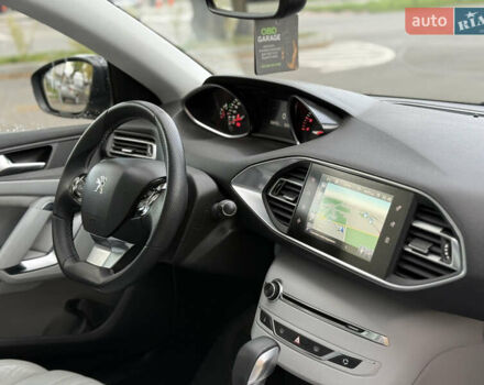 Черный Пежо 308, объемом двигателя 2 л и пробегом 211 тыс. км за 11999 $, фото 45 на Automoto.ua