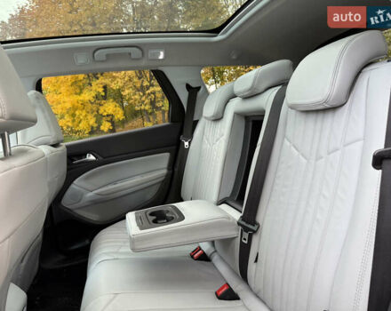 Черный Пежо 308, объемом двигателя 2 л и пробегом 211 тыс. км за 11999 $, фото 40 на Automoto.ua