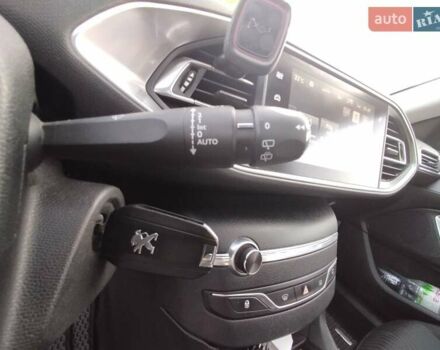 Черный Пежо 308, объемом двигателя 1.56 л и пробегом 205 тыс. км за 8800 $, фото 4 на Automoto.ua