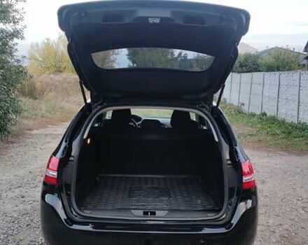 Черный Пежо 308, объемом двигателя 1.56 л и пробегом 260 тыс. км за 7800 $, фото 11 на Automoto.ua