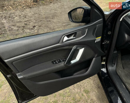 Чорний Пежо 308, об'ємом двигуна 2 л та пробігом 257 тис. км за 11199 $, фото 13 на Automoto.ua