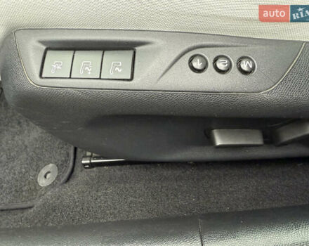 Чорний Пежо 308, об'ємом двигуна 2 л та пробігом 211 тис. км за 11900 $, фото 21 на Automoto.ua