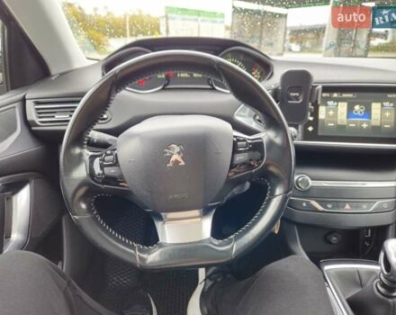 Пежо 308 2014 в Ивано-Франковске на Automoto.ua Черный Пежо 308, объемом двигателя 1.56 л и пробегом 218 тыс. км за 8600 $, фото 11 на Automoto.ua