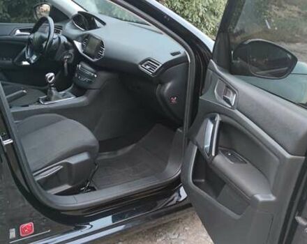 Пежо 308 2014 в Ахтырке на Automoto.ua Черный Пежо 308, объемом двигателя 1.56 л и пробегом 260 тыс. км за 7900 $, фото 14 на Automoto.ua