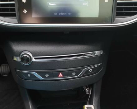 Чорний Пежо 308, об'ємом двигуна 1.6 л та пробігом 184 тис. км за 12000 $, фото 23 на Automoto.ua