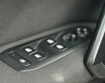 Черный Пежо 308, объемом двигателя 1.6 л и пробегом 255 тыс. км за 8590 $, фото 11 на Automoto.ua