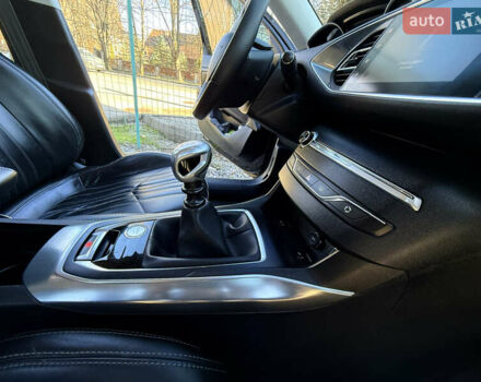 Черный Пежо 308, объемом двигателя 1.56 л и пробегом 200 тыс. км за 10999 $, фото 32 на Automoto.ua