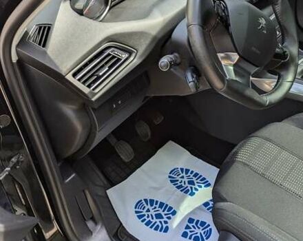 Черный Пежо 308, объемом двигателя 1.56 л и пробегом 230 тыс. км за 10200 $, фото 25 на Automoto.ua