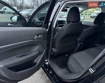 Чорний Пежо 308, об'ємом двигуна 1.6 л та пробігом 180 тис. км за 7800 $, фото 18 на Automoto.ua