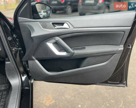 Чорний Пежо 308, об'ємом двигуна 1.6 л та пробігом 153 тис. км за 9200 $, фото 20 на Automoto.ua