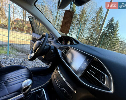 Черный Пежо 308, объемом двигателя 1.56 л и пробегом 200 тыс. км за 10999 $, фото 39 на Automoto.ua