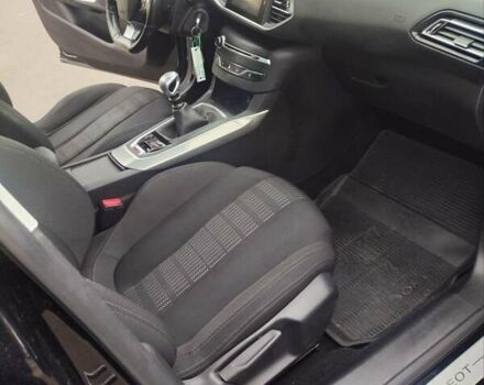 Черный Пежо 308, объемом двигателя 1.6 л и пробегом 178 тыс. км за 9950 $, фото 51 на Automoto.ua