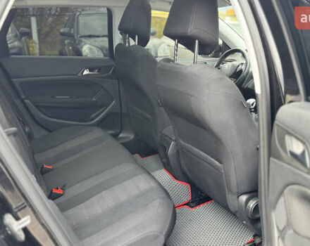 Черный Пежо 308, объемом двигателя 1.56 л и пробегом 277 тыс. км за 10500 $, фото 18 на Automoto.ua