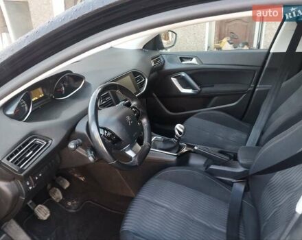 Черный Пежо 308, объемом двигателя 1.56 л и пробегом 162 тыс. км за 8800 $, фото 3 на Automoto.ua