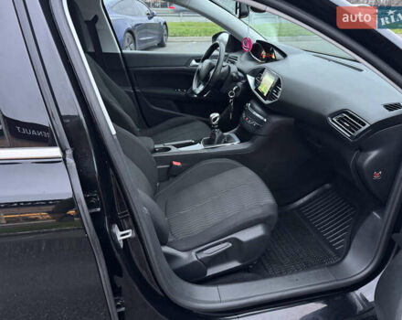 Чорний Пежо 308, об'ємом двигуна 1.6 л та пробігом 180 тис. км за 7800 $, фото 20 на Automoto.ua