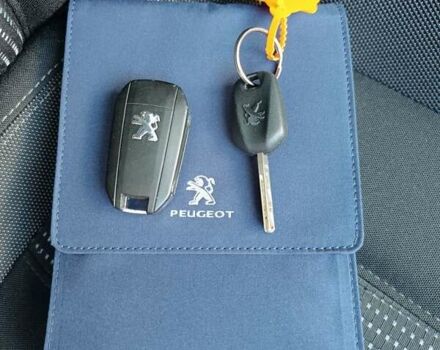 Чорний Пежо 308, об'ємом двигуна 1.6 л та пробігом 199 тис. км за 10100 $, фото 42 на Automoto.ua