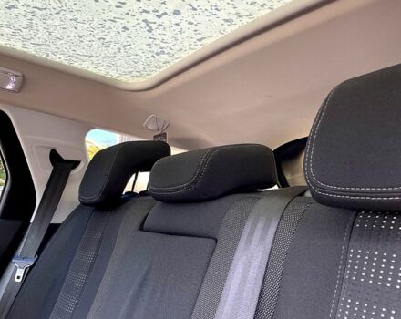 Чорний Пежо 308, об'ємом двигуна 1.6 л та пробігом 324 тис. км за 7700 $, фото 7 на Automoto.ua