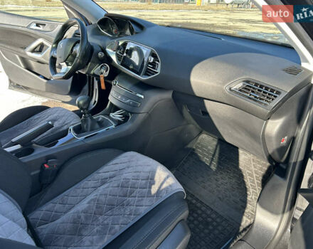 Чорний Пежо 308, об'ємом двигуна 1.56 л та пробігом 232 тис. км за 10200 $, фото 12 на Automoto.ua