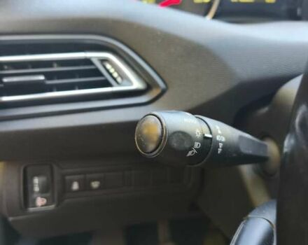 Черный Пежо 308, объемом двигателя 1.56 л и пробегом 221 тыс. км за 9500 $, фото 1 на Automoto.ua