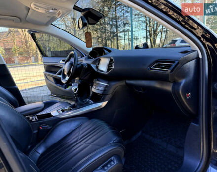 Черный Пежо 308, объемом двигателя 1.56 л и пробегом 200 тыс. км за 10999 $, фото 23 на Automoto.ua