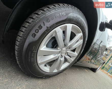 Чорний Пежо 308, об'ємом двигуна 1.6 л та пробігом 153 тис. км за 9200 $, фото 17 на Automoto.ua