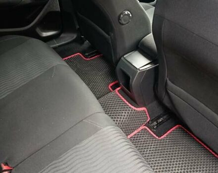 Чорний Пежо 308, об'ємом двигуна 1.56 л та пробігом 163 тис. км за 10400 $, фото 25 на Automoto.ua