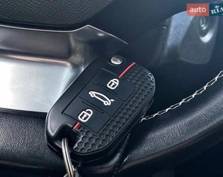 Чорний Пежо 308, об'ємом двигуна 1.6 л та пробігом 153 тис. км за 9200 $, фото 59 на Automoto.ua