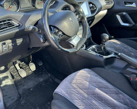 Чорний Пежо 308, об'ємом двигуна 1.56 л та пробігом 232 тис. км за 10200 $, фото 6 на Automoto.ua