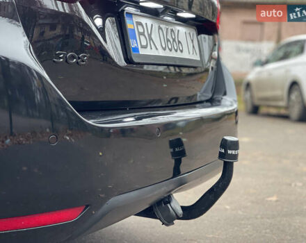 Чорний Пежо 308, об'ємом двигуна 1.6 л та пробігом 153 тис. км за 9200 $, фото 12 на Automoto.ua