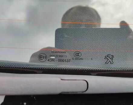 Черный Пежо 308, объемом двигателя 2 л и пробегом 223 тыс. км за 12500 $, фото 37 на Automoto.ua