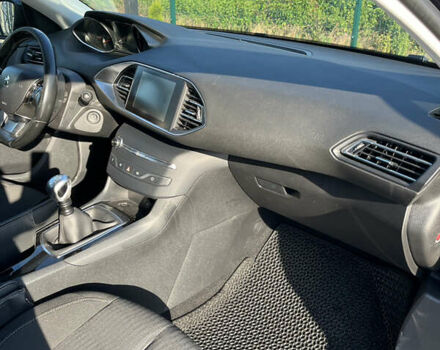 Черный Пежо 308, объемом двигателя 1.56 л и пробегом 284 тыс. км за 9300 $, фото 16 на Automoto.ua