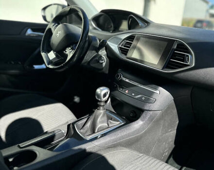 Черный Пежо 308, объемом двигателя 1.6 л и пробегом 212 тыс. км за 9500 $, фото 12 на Automoto.ua