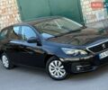 Черный Пежо 308, объемом двигателя 1.56 л и пробегом 228 тыс. км за 8000 $, фото 1 на Automoto.ua